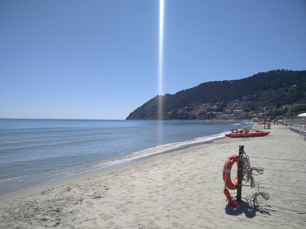 Villa Pina Laigueglia Exteriör bild